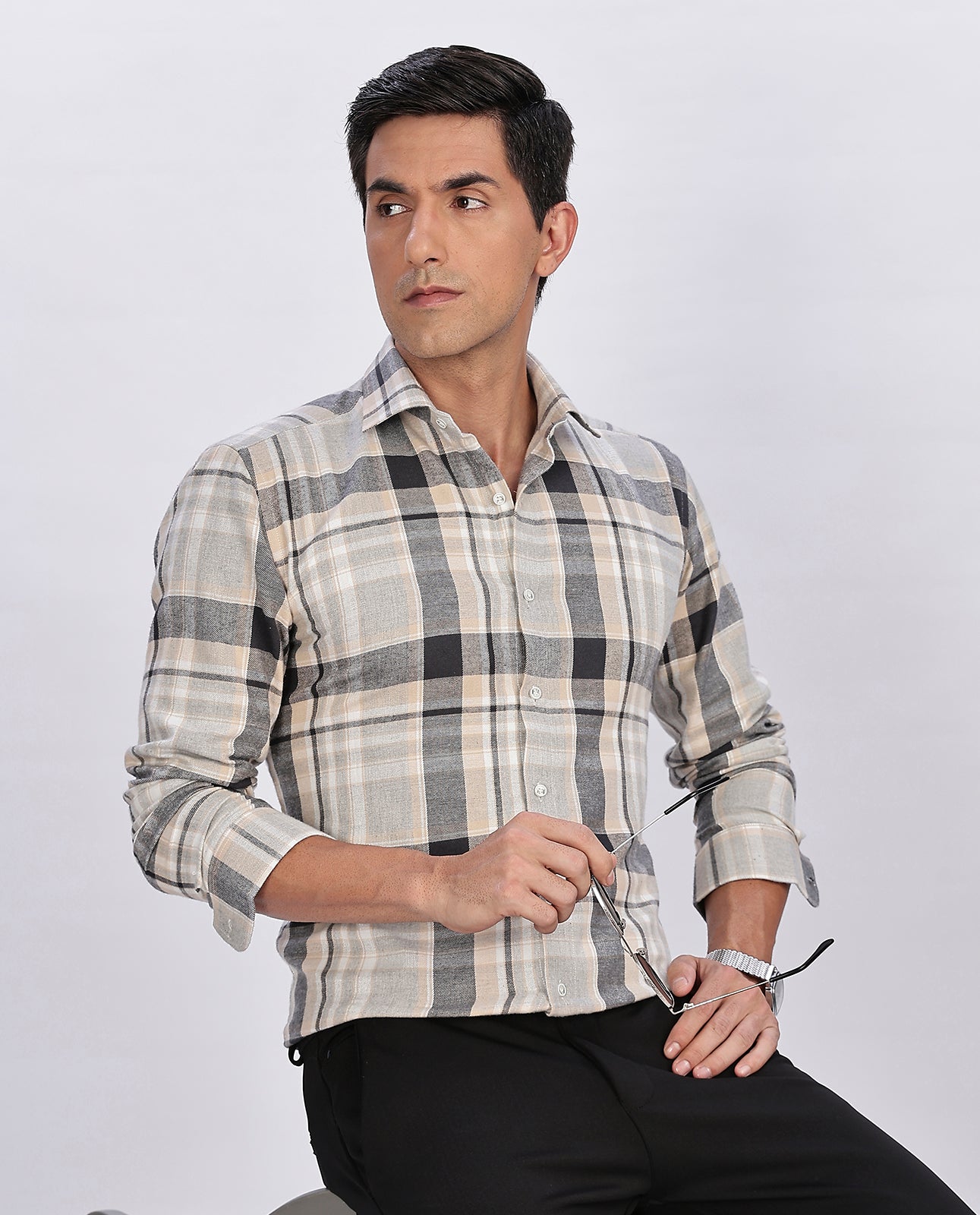 Men's Light Gray Brushed Checks Regular Fit Shirt - Goamen