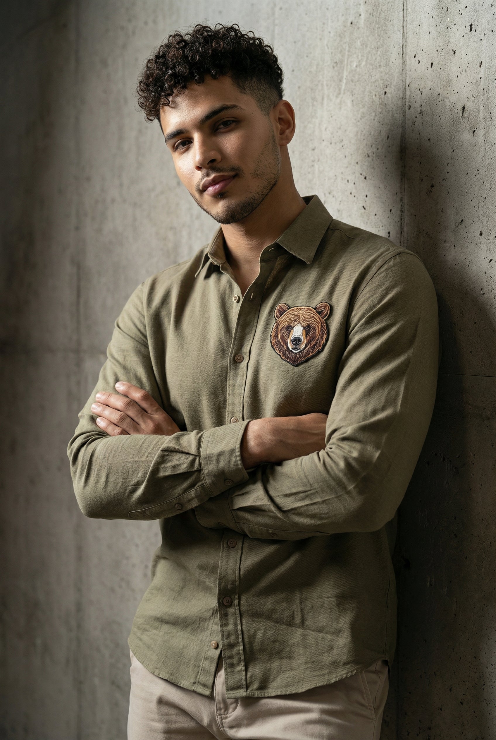 Wild Crest Bear Embroidered Shirt – Olive Green