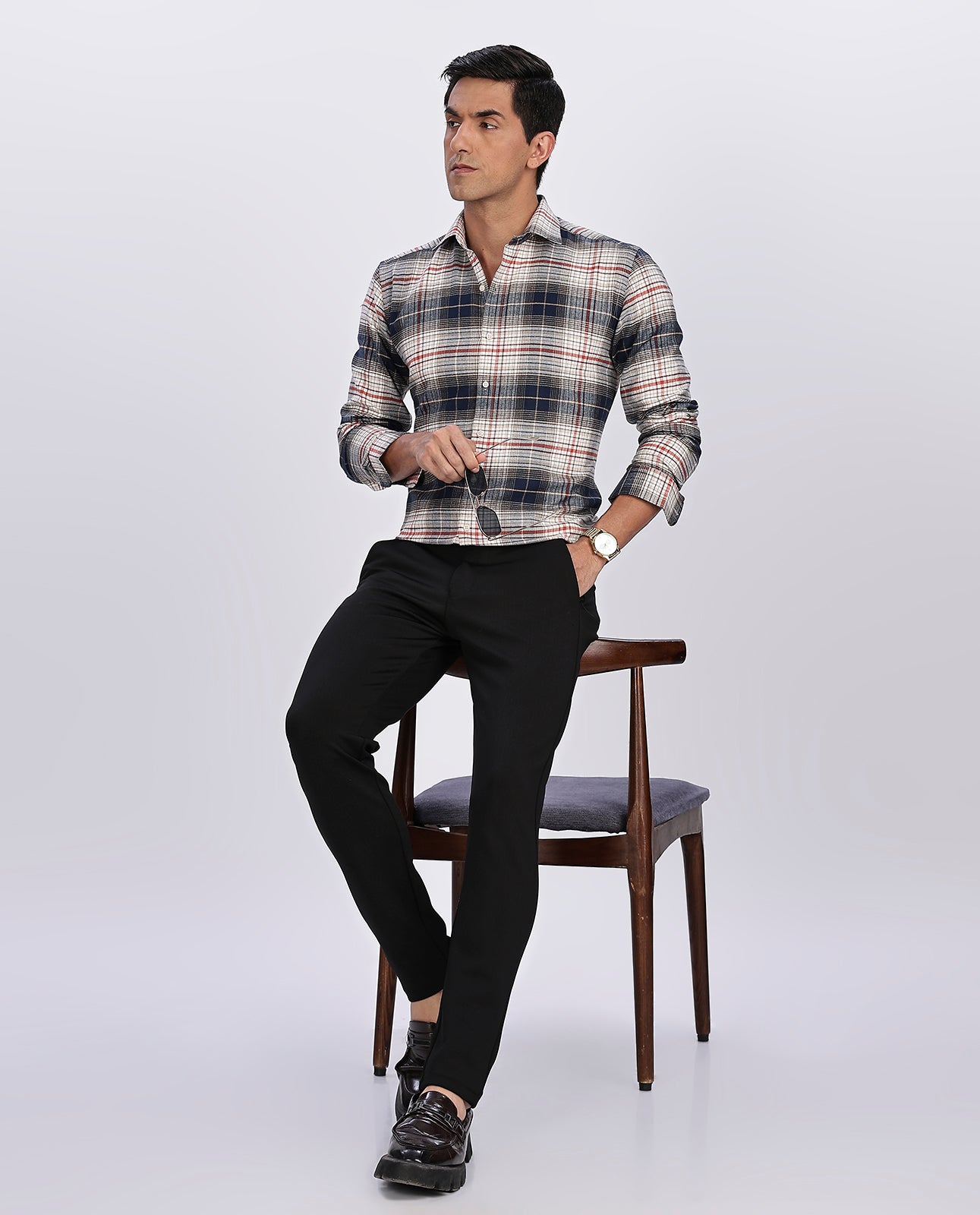 Men's Navy Blue Brushed Checks Regular Fit Shirt - Goamen