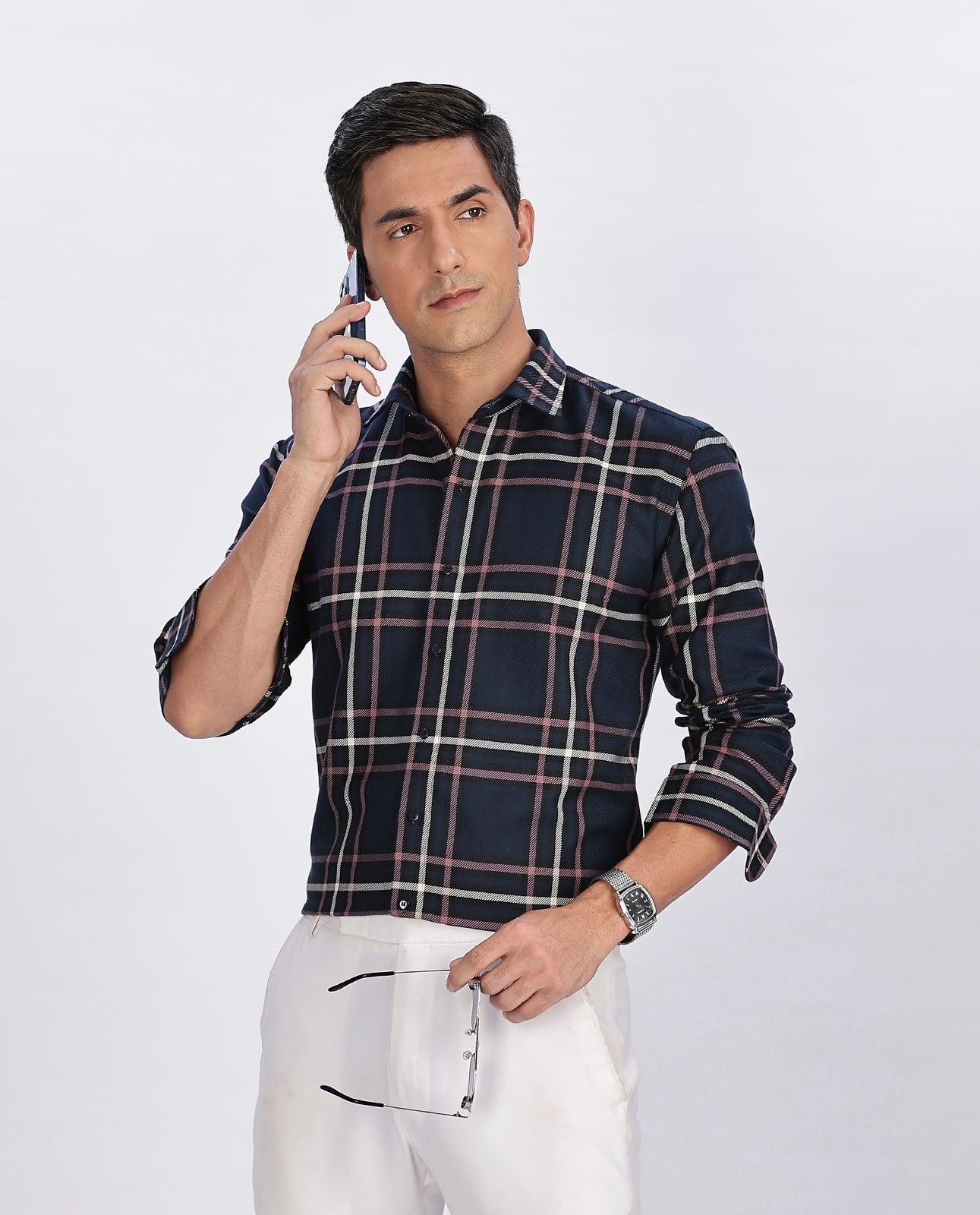 Men's Navy Blue Brushed Checks Regular Fit Shirt - Goamen