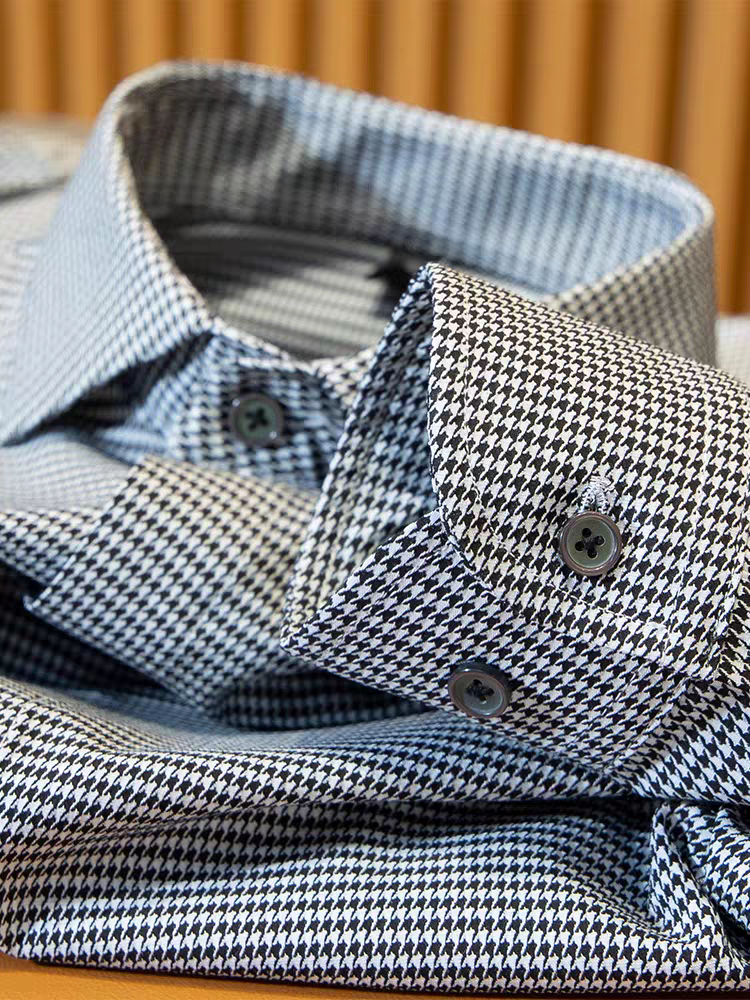 Men's Black and White Full Sleeve Shirt - Goamen